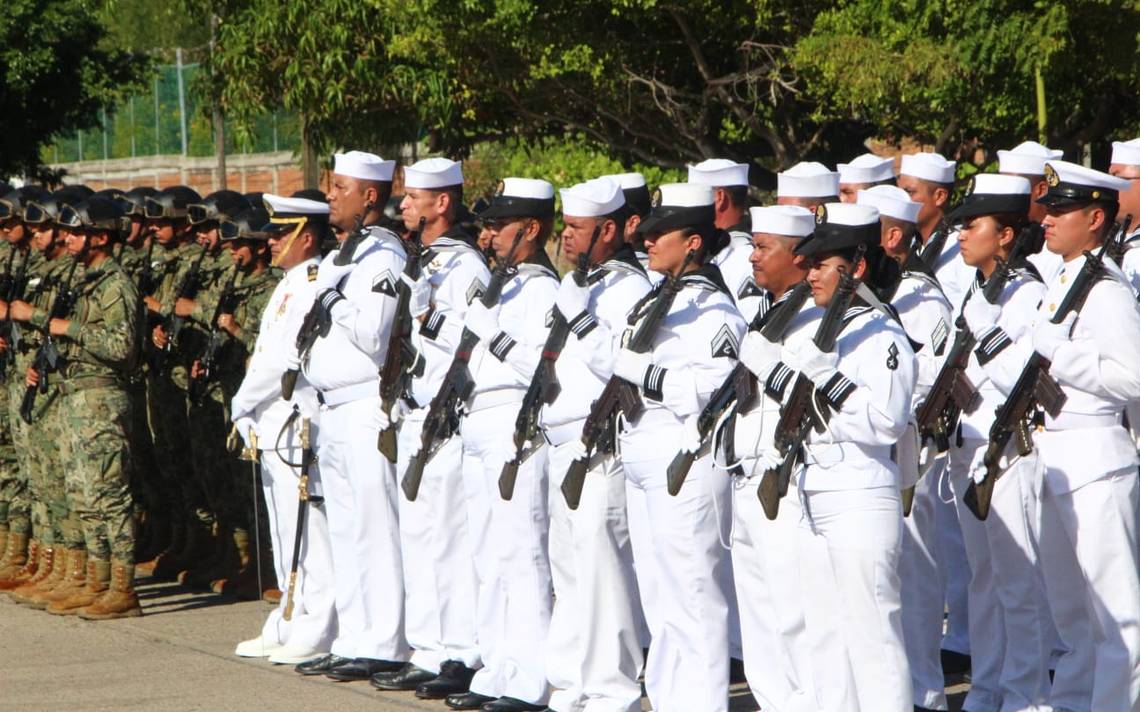 Conmemoran d a de la Armada de M xico en el puerto de Mazatl n