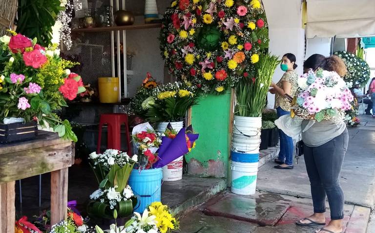 Video] Acuden a comprar flores por el día de las madres - El Sol de  Mazatlán | Noticias Locales, Policiacas, sobre México, Sinaloa y el Mundo